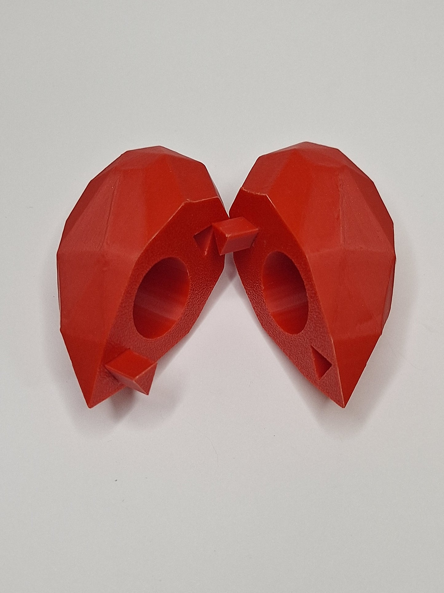 3D Printed Low-Poly Heart with hidden compartment